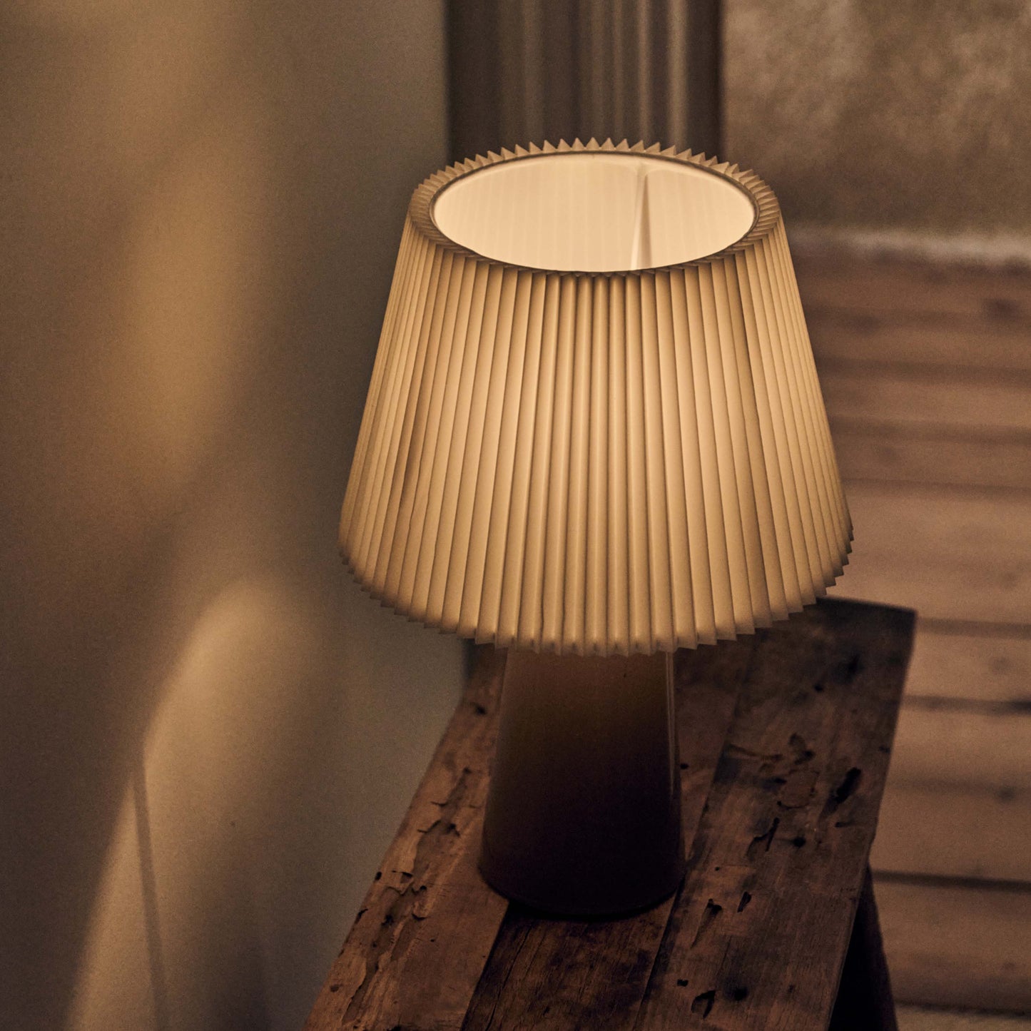 BROCKLEY PORTABLE TABLE