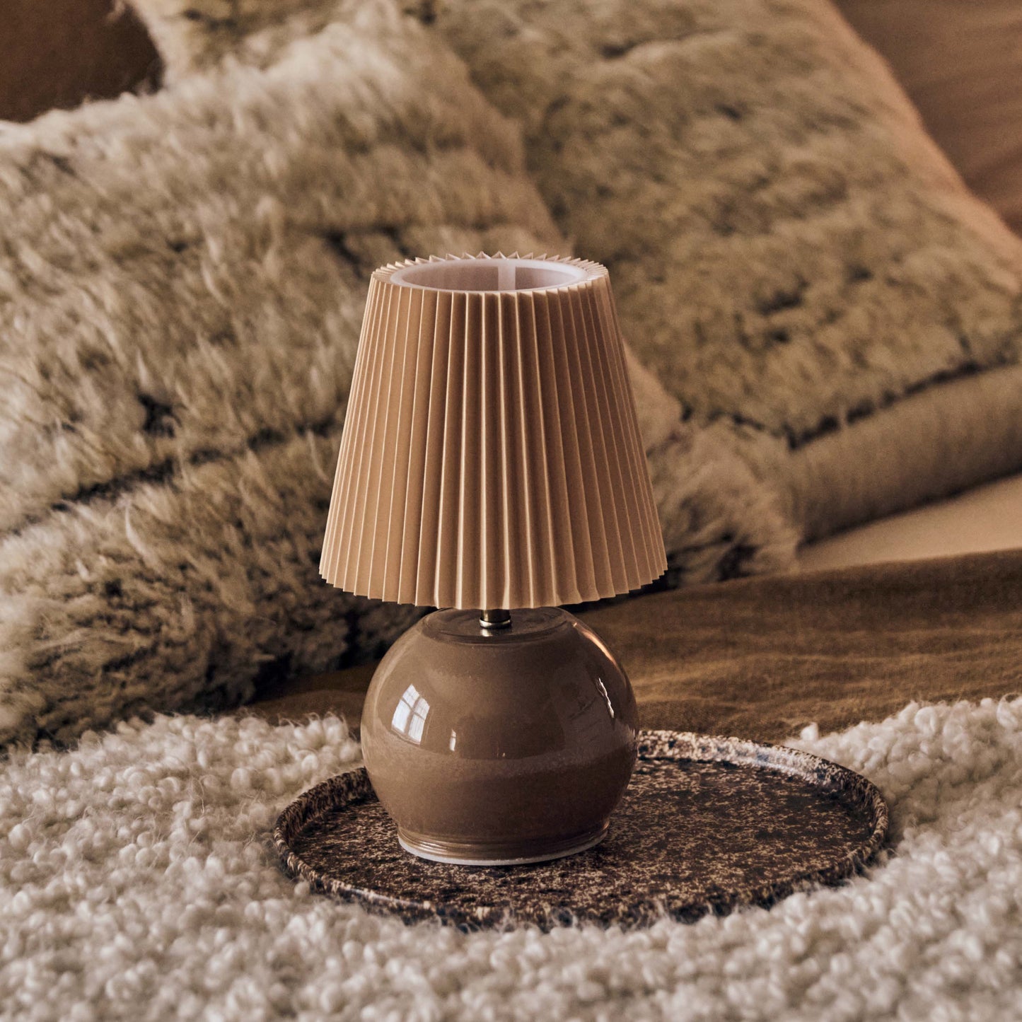FAIRFORD PORTABLE TABLE LAMP