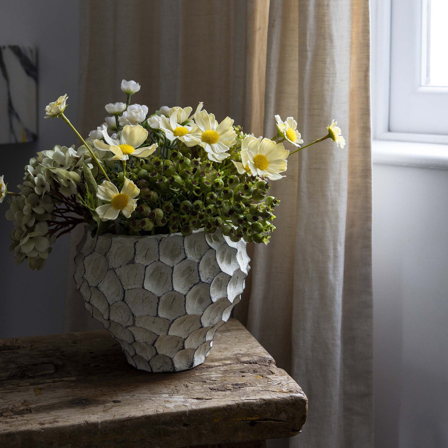 LADRIS CEMENT VASE