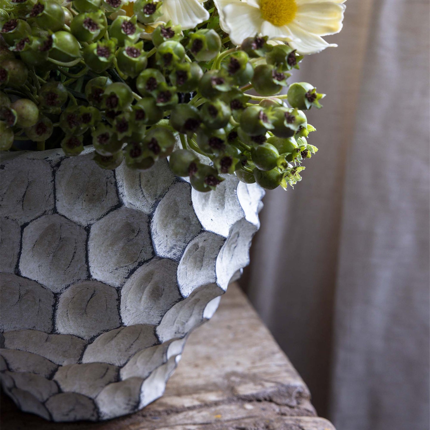 LADRIS CEMENT VASE